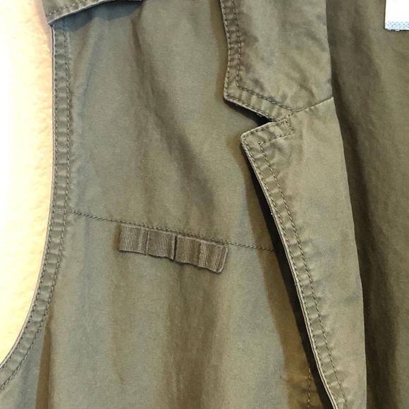 Old Navy Women’s Utility Vest In Military Green Size XL EUC - Picture 10 of 10